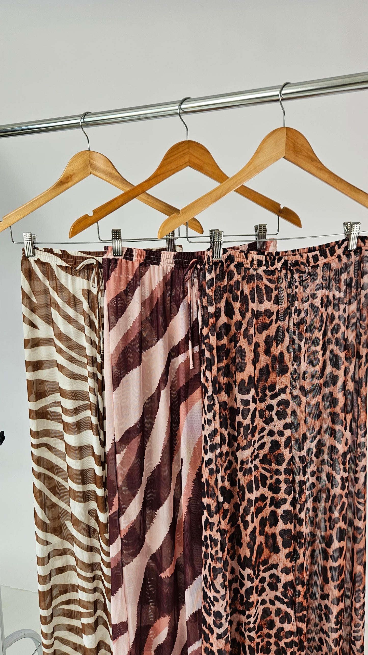 PANTALONES TULE
